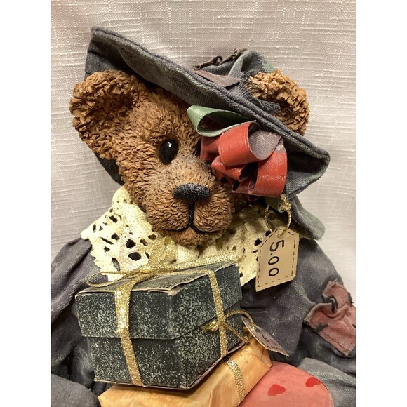 Boyd’s Bears Crumpleton’s Born to Shop Grace Z. Beartique Mixed Media Figure - Picture 3 of 12